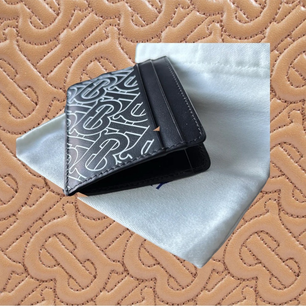 Burberry Black and White Leather Card Holder - Picture 4 of 4